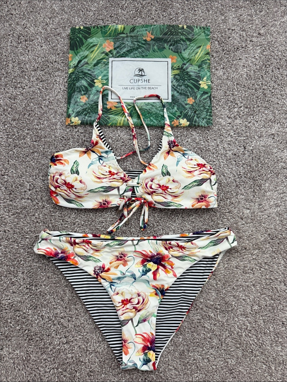 CUPSHE REVERSIBLE Cream Floral/Stripe Tie-Front Bikini Set with Multicolor Bloom